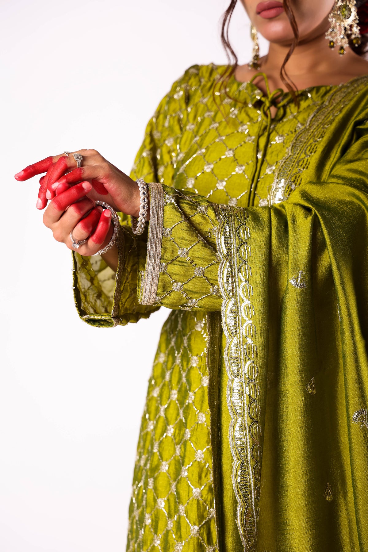 Harini olive green embroidered kurta set, photo 3