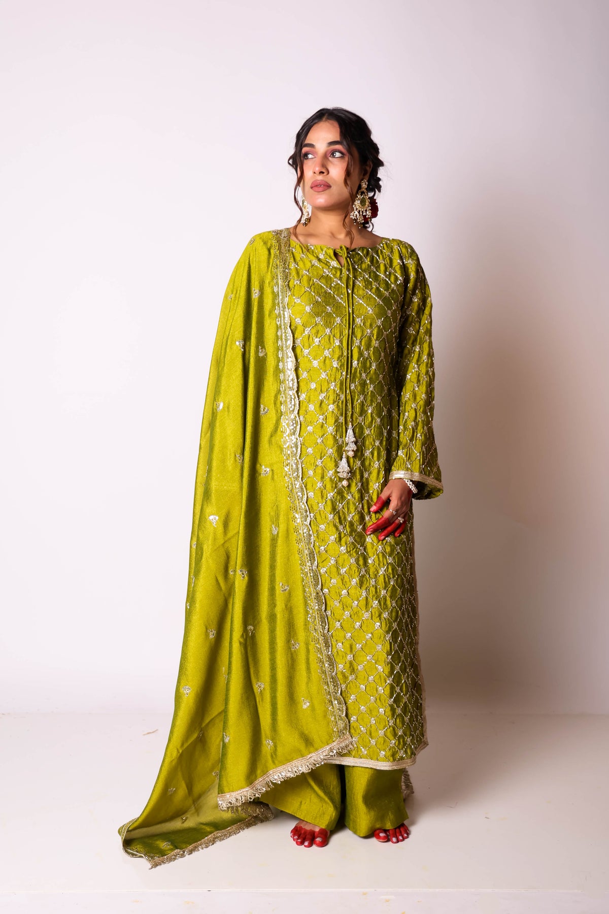 Harini olive green embroidered kurta set, photo 6