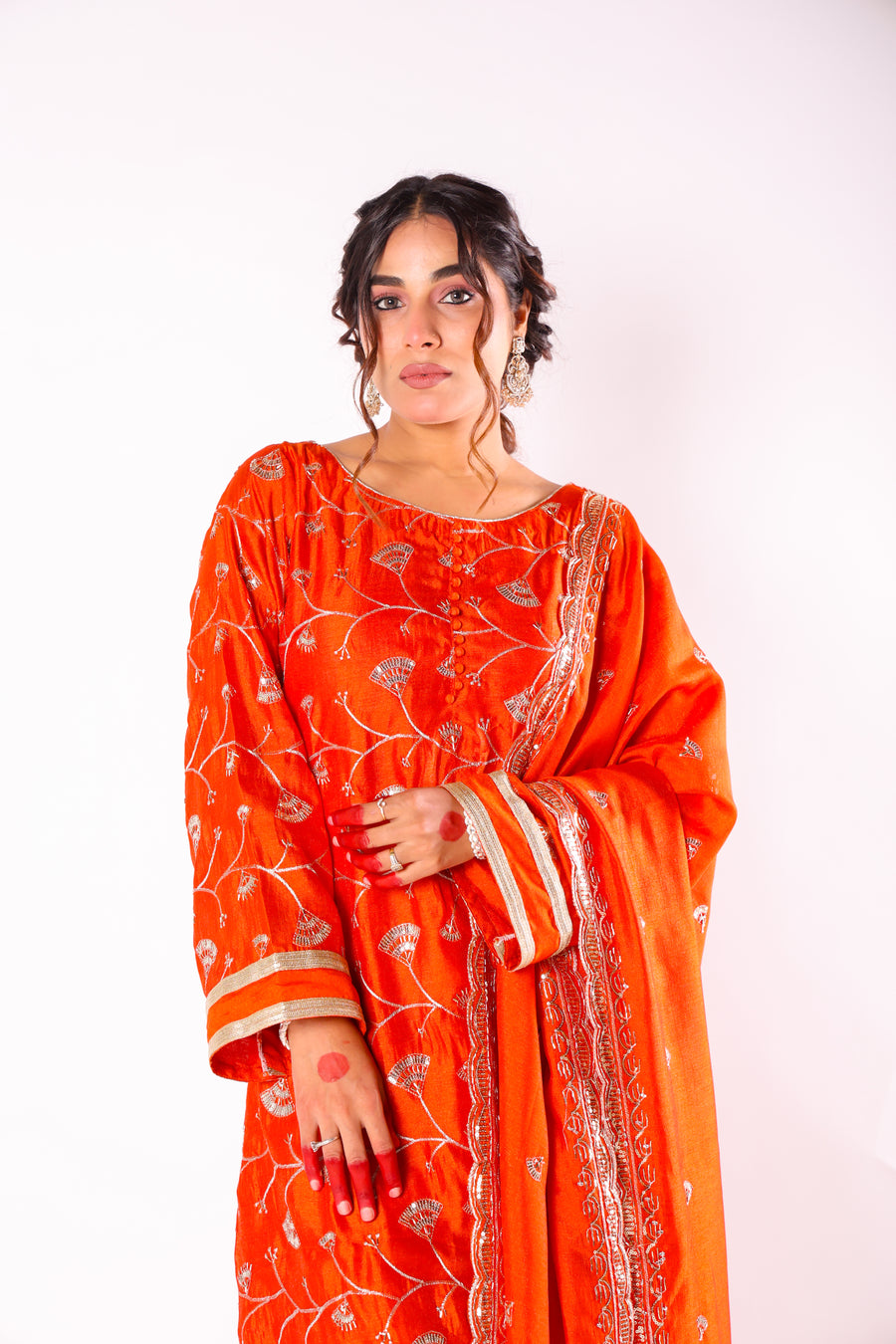 Kusum orange embroidered kurta set by Togaa