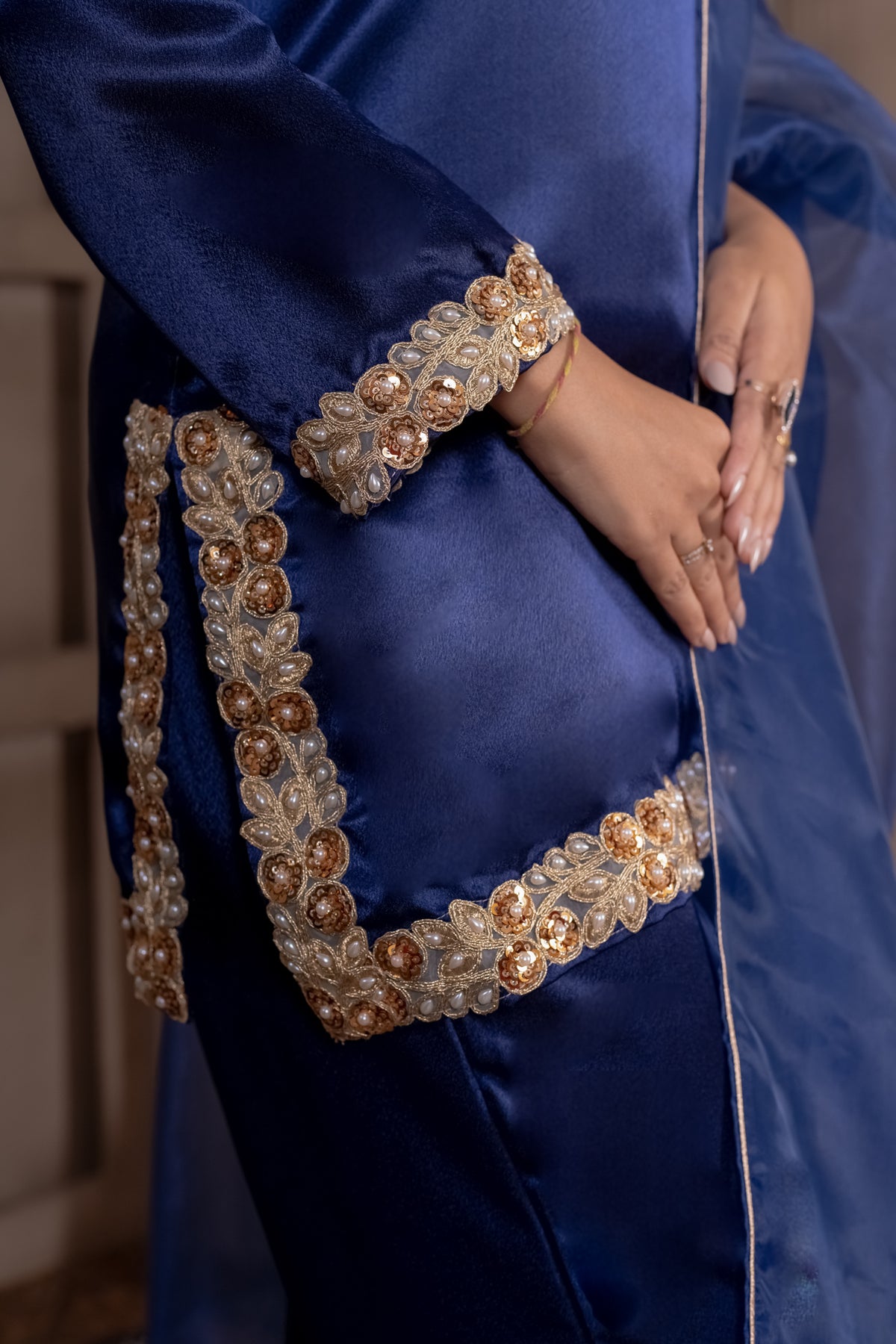 Saanjh navy satin suit set with organza dupatta, photo 4