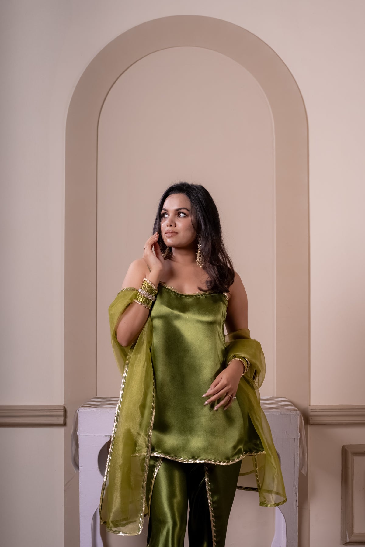 Sitaara olive satin kurta with dhoti pants, photo 5